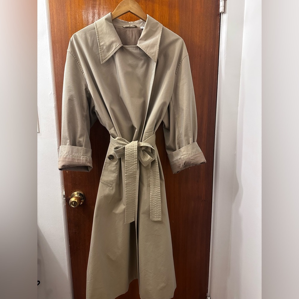 Uniqlo Light Beige Trench Coat with Tie Belt